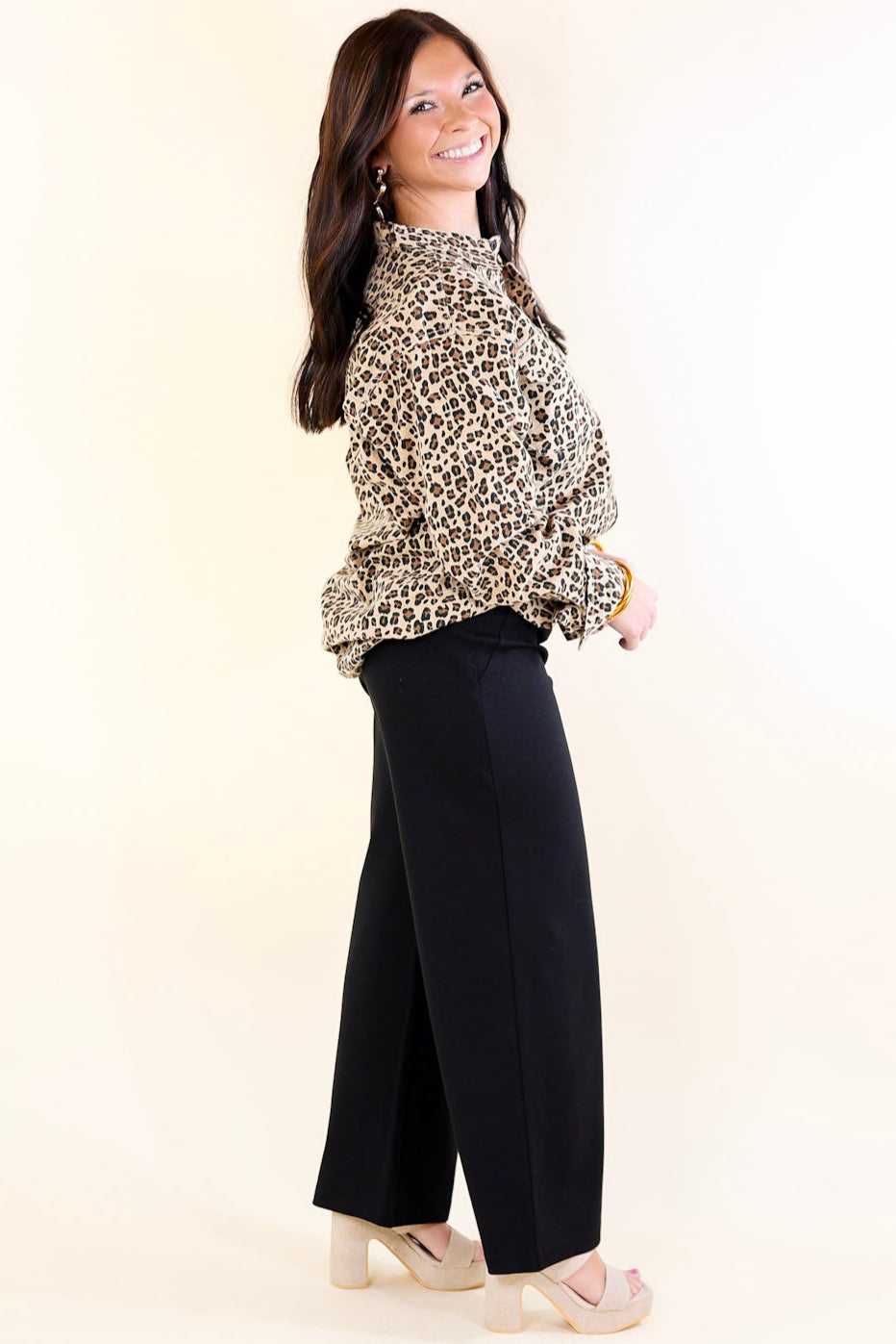 Ultimate Leopard Print Flannel Shirt – Stylish & Comfortable