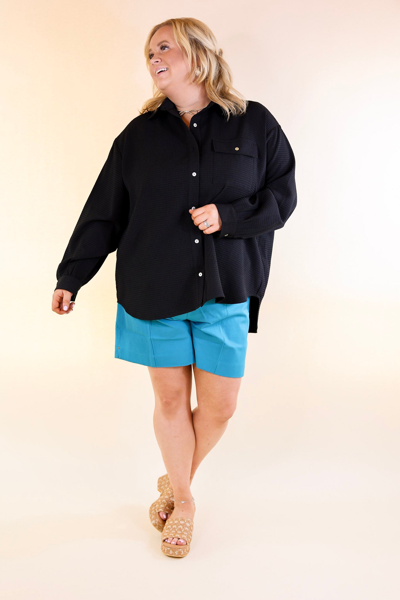 Lyssé | Amanda Stretch Twill Short - Turquoise Powder | Ultimate Summer Comfort