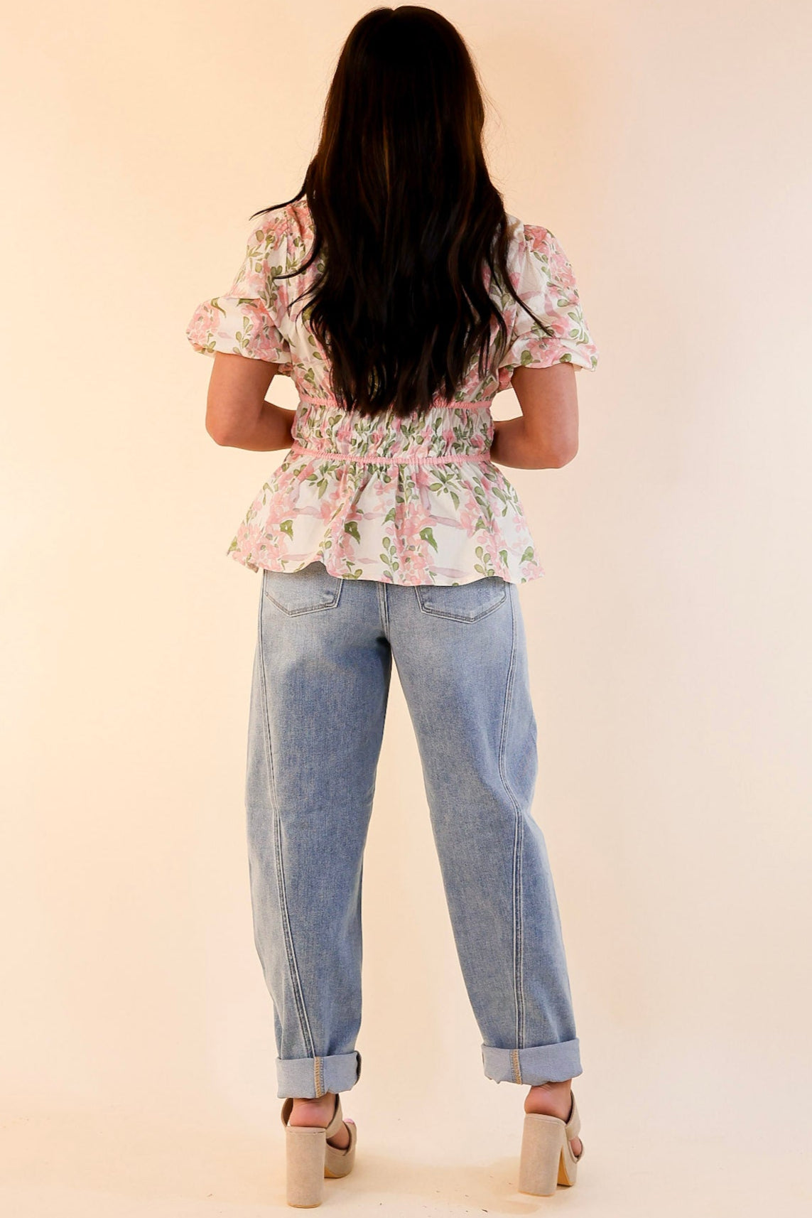 Premium Chic Essentials Floral Print V-Neck Top with Puff Sleeves