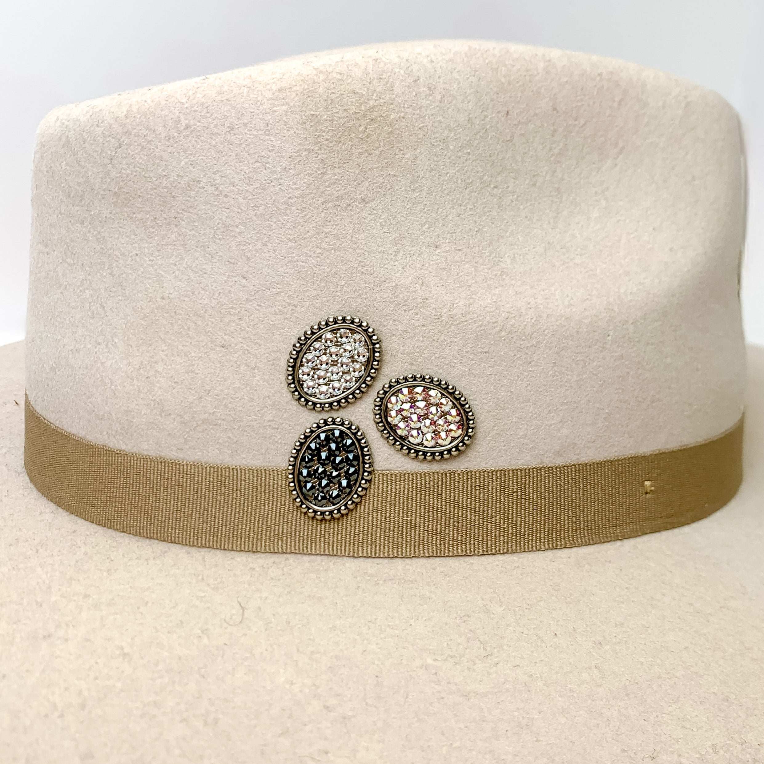 Ultimate Elegance | Silver Tone Oval Hat Pin with Black Crystals