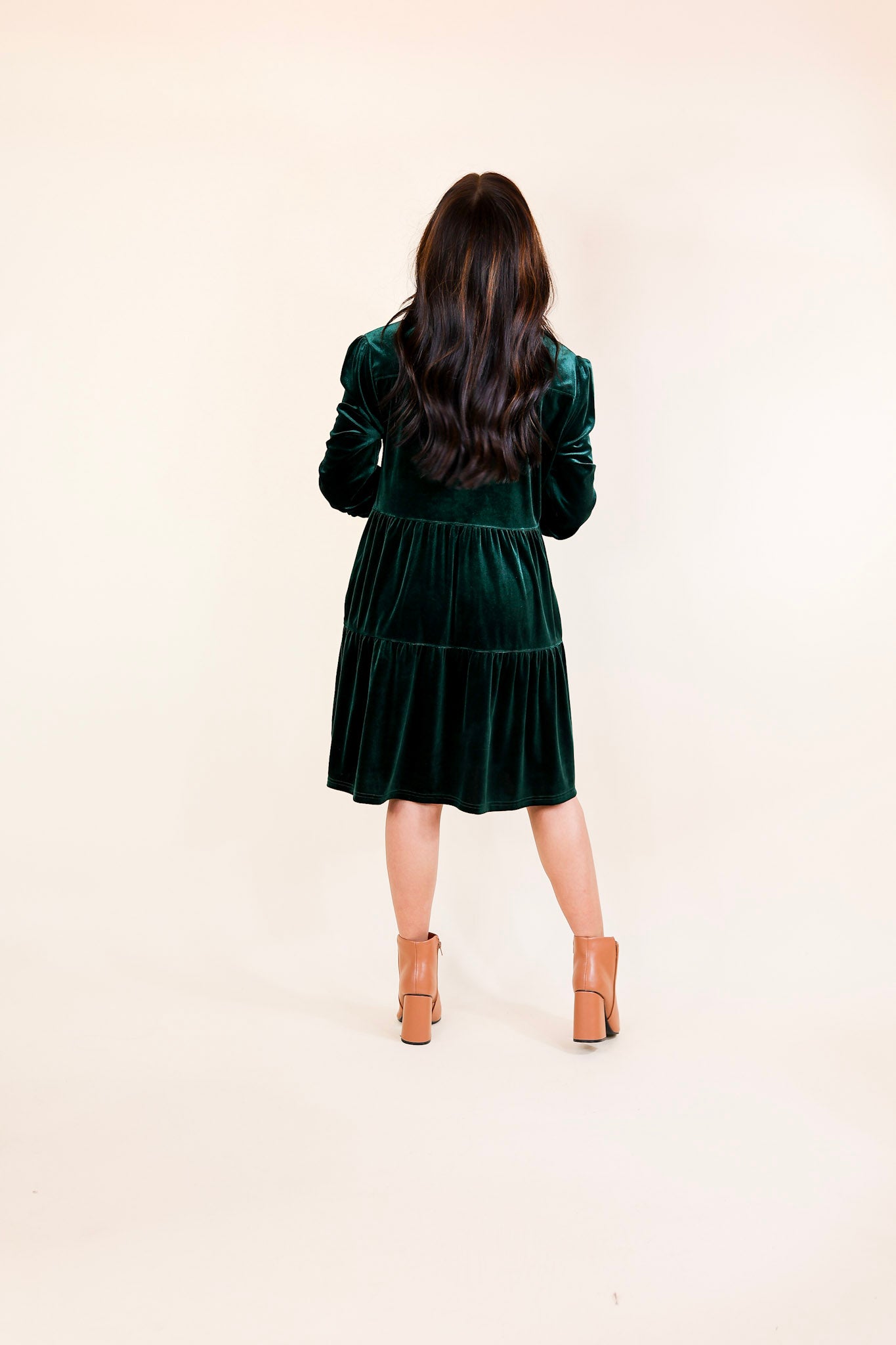 Premium Velvet Button-Up Dress - Emerald Green Elegance